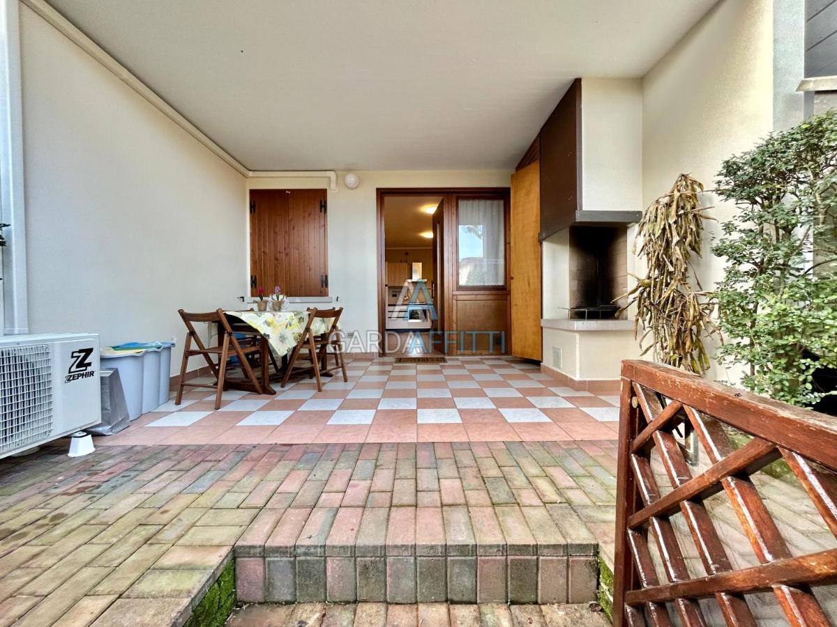 Perla Apartment - 3 Piscine E Un Bar - Desenzano Ντεζεντσάνο ντελ Γκάρντα Εξωτερικό φωτογραφία