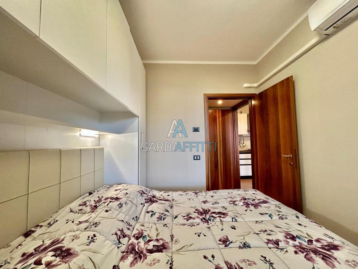 Perla Apartment - 3 Piscine E Un Bar - Desenzano Ντεζεντσάνο ντελ Γκάρντα Εξωτερικό φωτογραφία