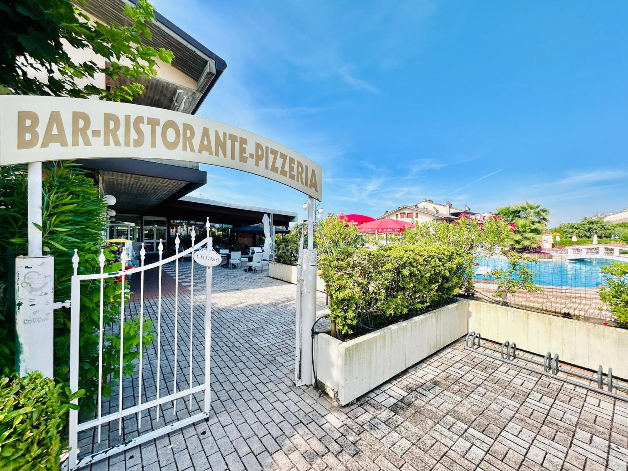 Perla Apartment - 3 Piscine E Un Bar - Desenzano Ντεζεντσάνο ντελ Γκάρντα Εξωτερικό φωτογραφία